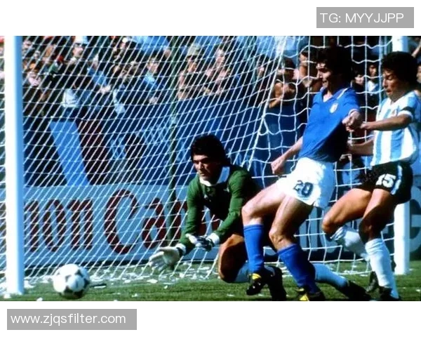 足球传奇保罗罗西的辉煌生涯与不朽成就回顾